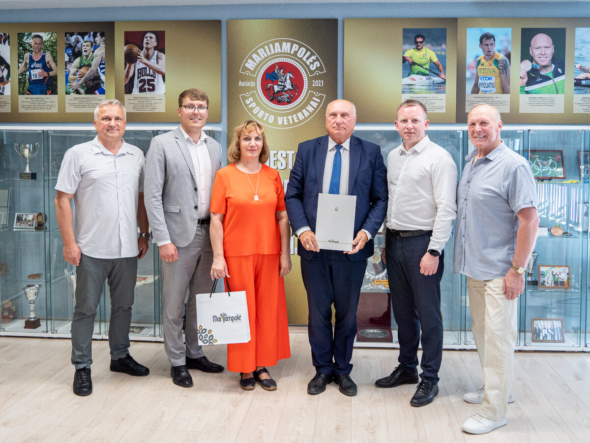 Įteiktos padėkos sporto organizacijoms už įsitraukimą į sporto savaitės renginius