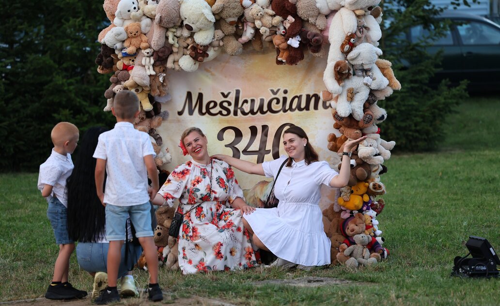 Balta Meškučių vasara