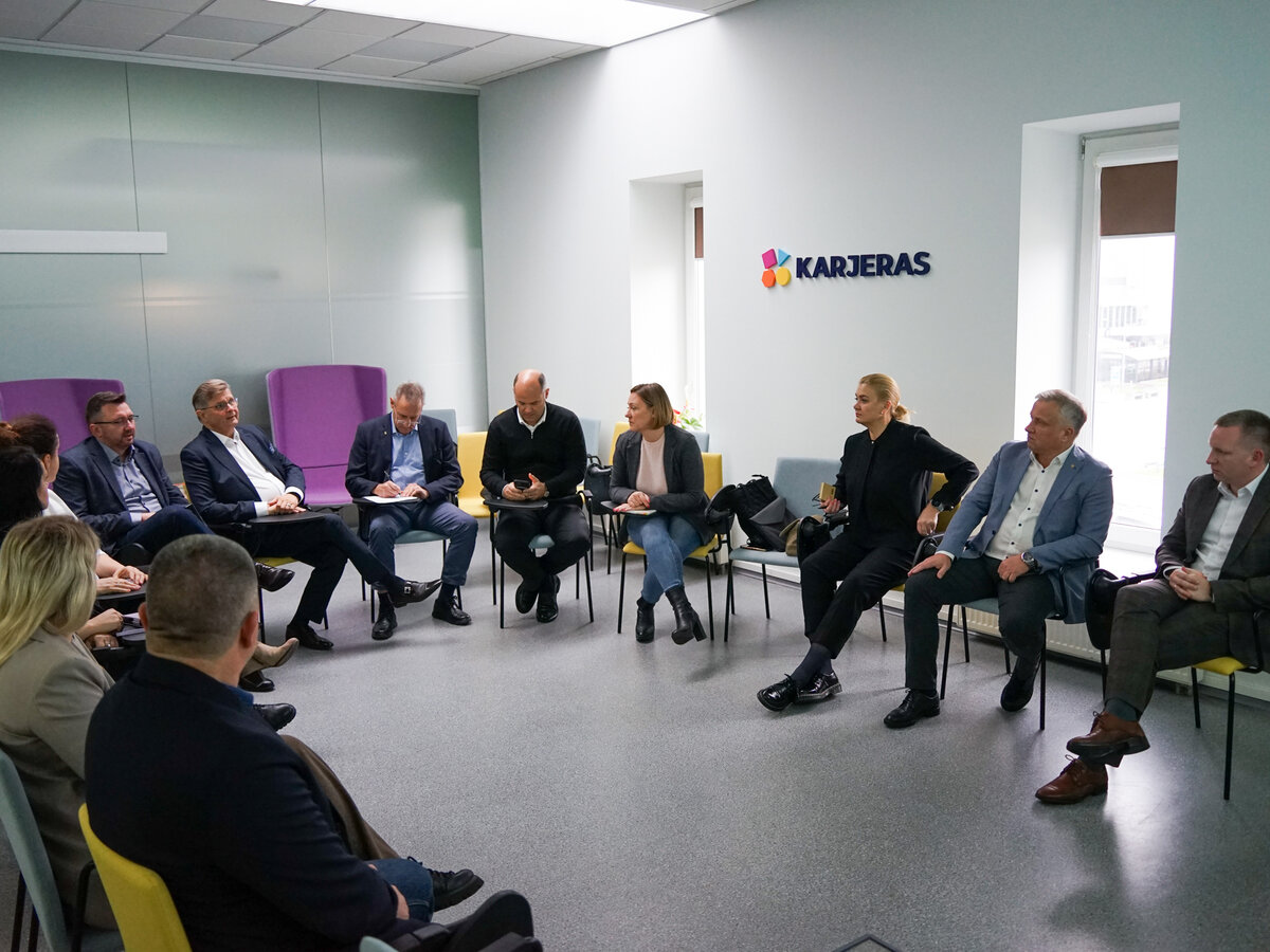 Verslo tarybos posėdis: dėmesys jaunajai kartai