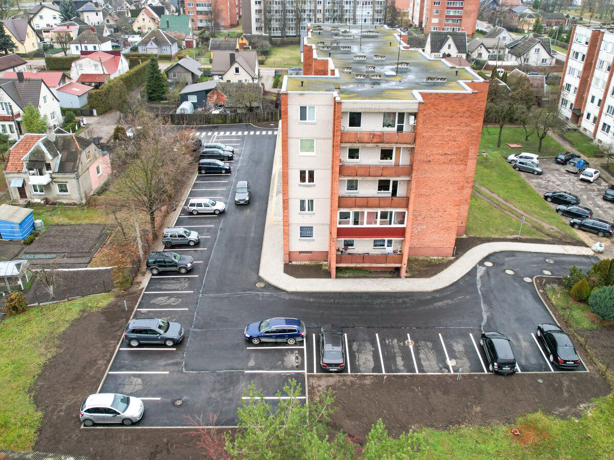 Marijampolėje atnaujinta Vytenio g. 26 automobilių stovėjimo aikštelė