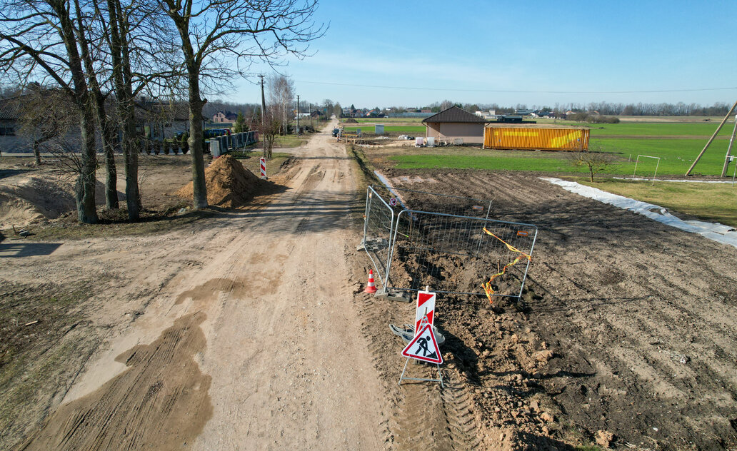 Geros naujienos Mokolų kaime: pradedami vandentiekio ir nuotekų tinklų įrengimo darbai