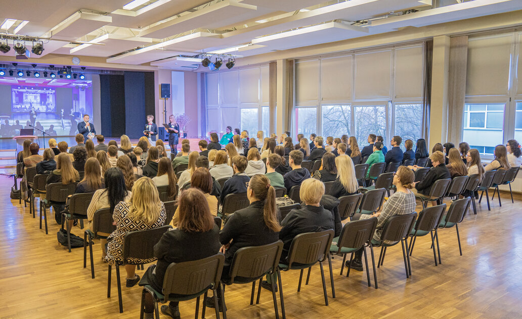 Jaunųjų mokslininkų atradimai: respublikinė konferencija Sūduvos gimnazijoje
