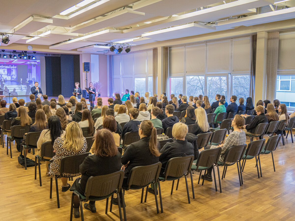 Jaunųjų mokslininkų atradimai: respublikinė konferencija Sūduvos gimnazijoje