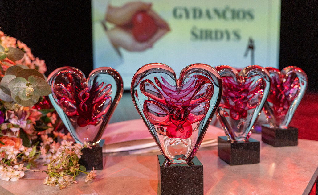 „Gydančios širdys“ – padėka Marijampolės medikams Medicinos darbuotojų dienos proga