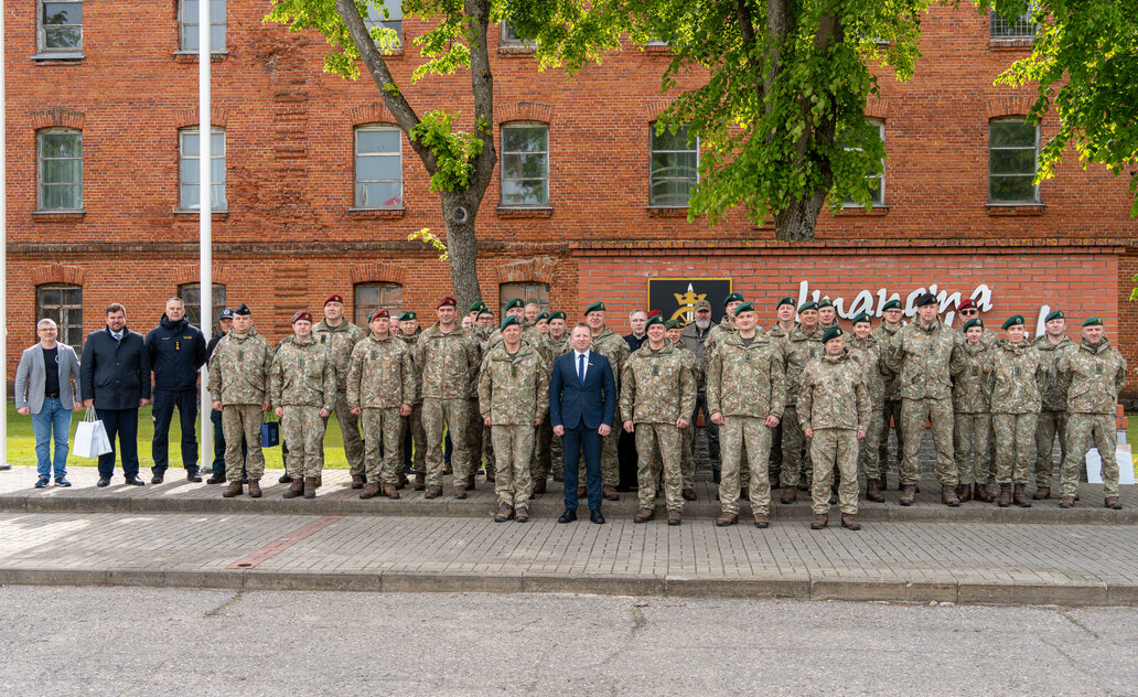 Vadų pasikeitimo ceremonija Vytenio batalione: perduota vėliava ir atsakomybė