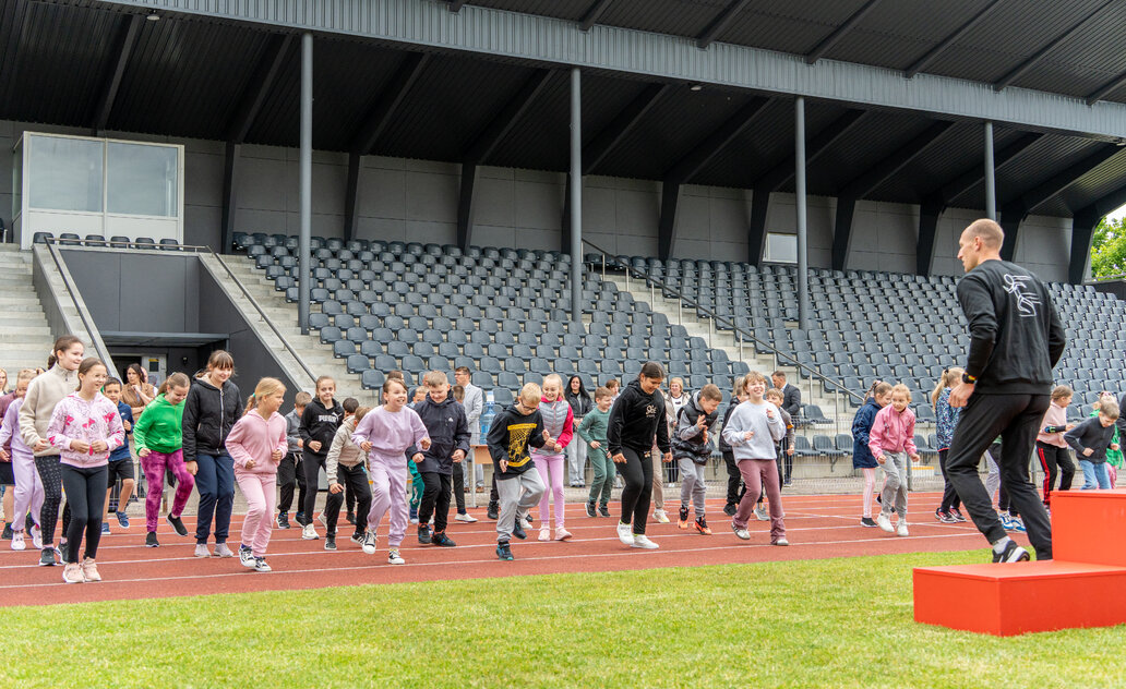 Aktyvi diena Marijampolės sporto centre – mokyklinukai susipažino su sporto šakomis