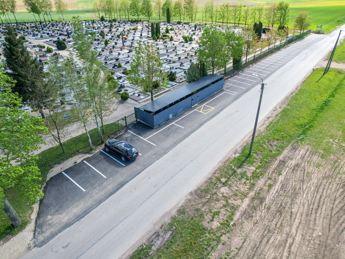 Prie Naujųjų kapinių – atnaujintos visos keturios automobilių stovėjimo aikštelės