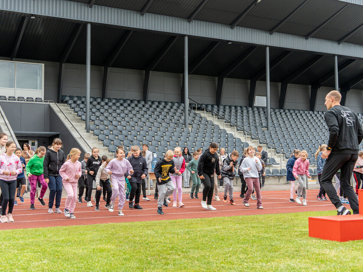 Aktyvi diena Marijampolės sporto centre – mokyklinukai susipažino su sporto šakomis