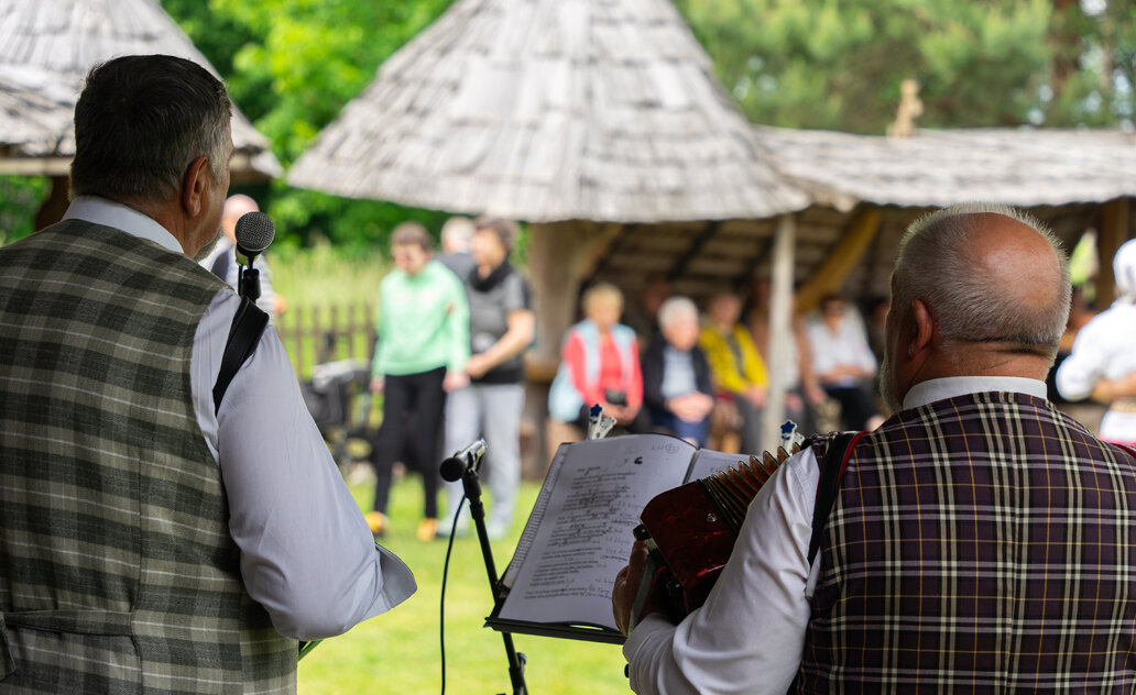 Sekminės – kai tradicijos atgyja, kai muzika skamba, kai širdys dainuoja kartu!