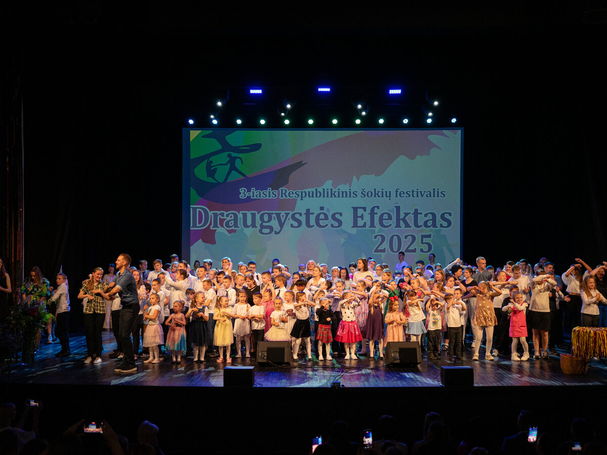 Šokis visiems: „Draugystės efektas 2025“ skleidė bendrystės jėgą