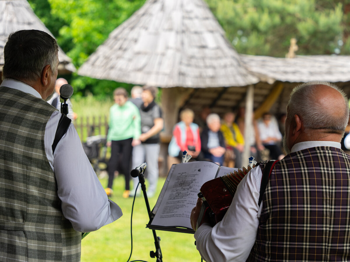Sekminės – kai tradicijos atgyja, kai muzika skamba, kai širdys dainuoja kartu!