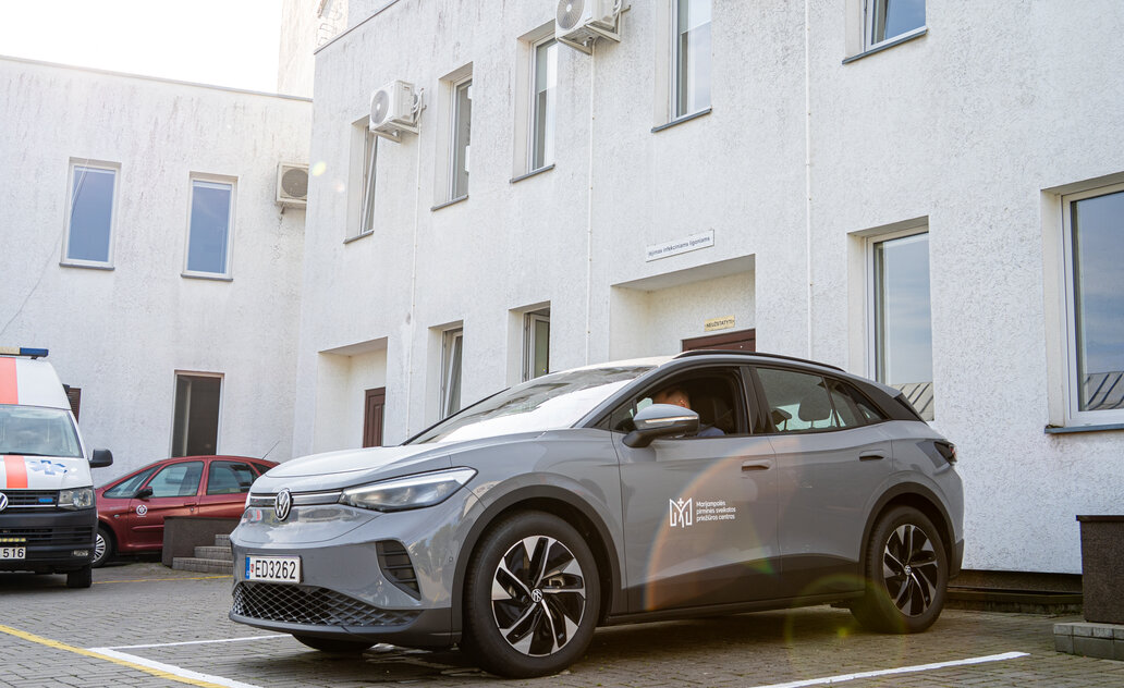 MPSPC įsigijo naują elektromobilį – rūpestis pacientais tampa dar artimesnis