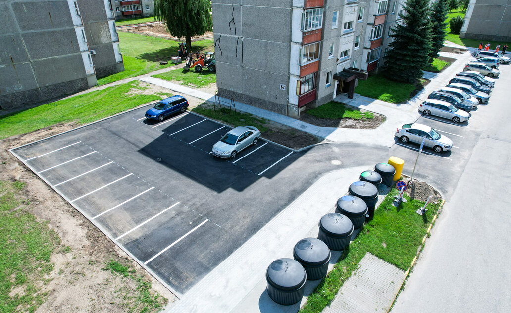 Mokolų g. 63 – įrengta nauja ir atnaujinta esama automobilių stovėjimo aikštelė
