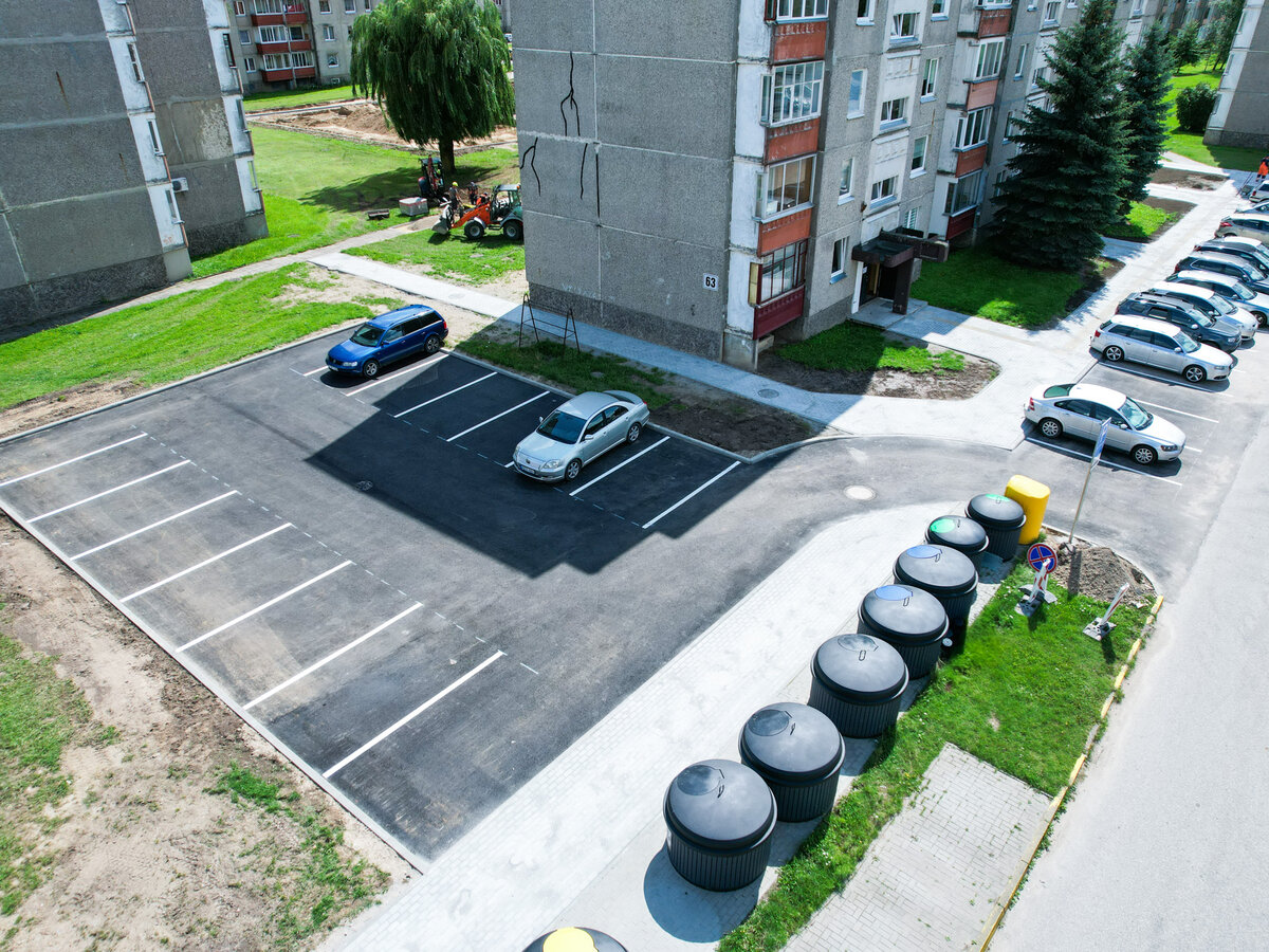 Mokolų g. 63 – įrengta nauja ir atnaujinta esama automobilių stovėjimo aikštelė