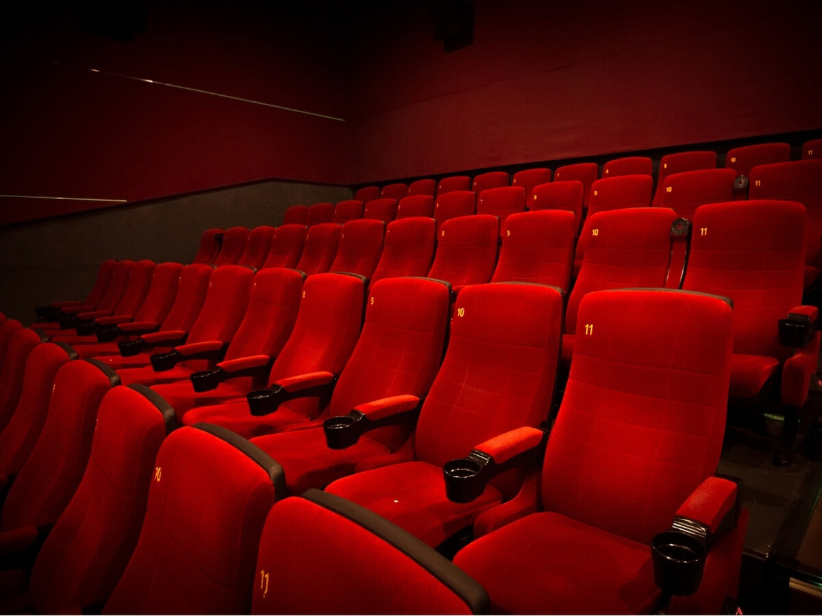 Spalio mėnesio kino teatro „Spindulys“ lengvatos Šeimos kortelės turėtojams