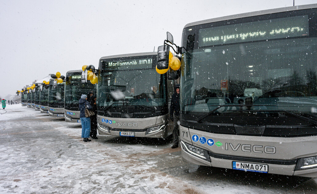 Marijampolė juda: pristatyti nauji, gamtai draugiški autobusai