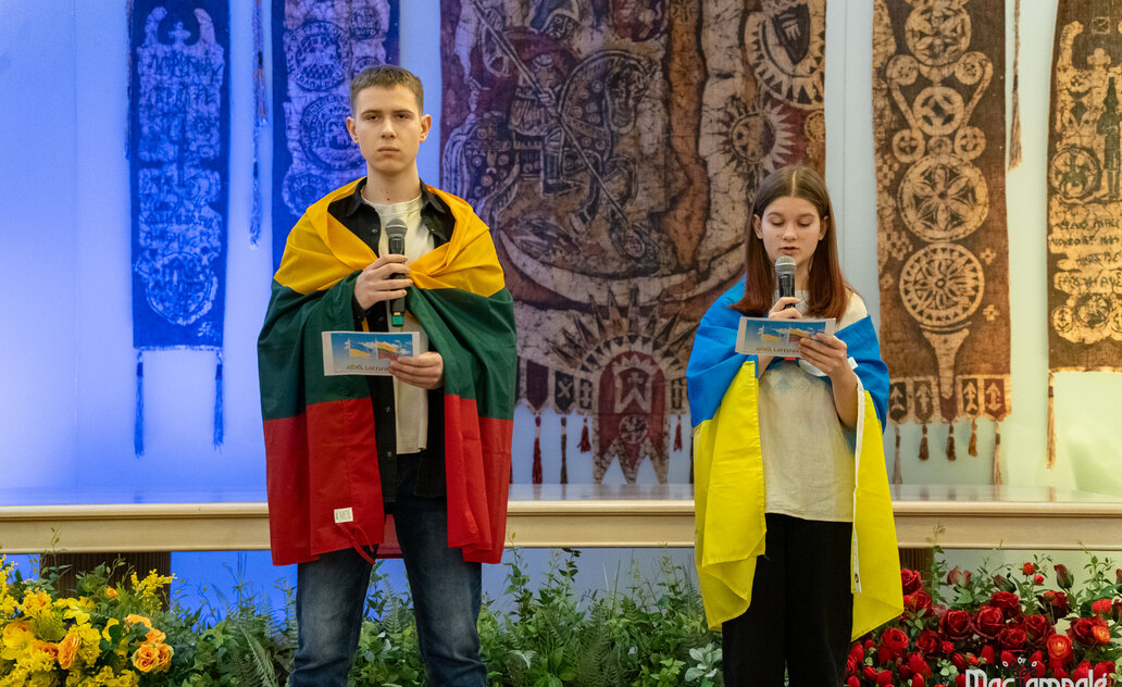 Laisvė šviečia ten, kur žmonės stovi kartu