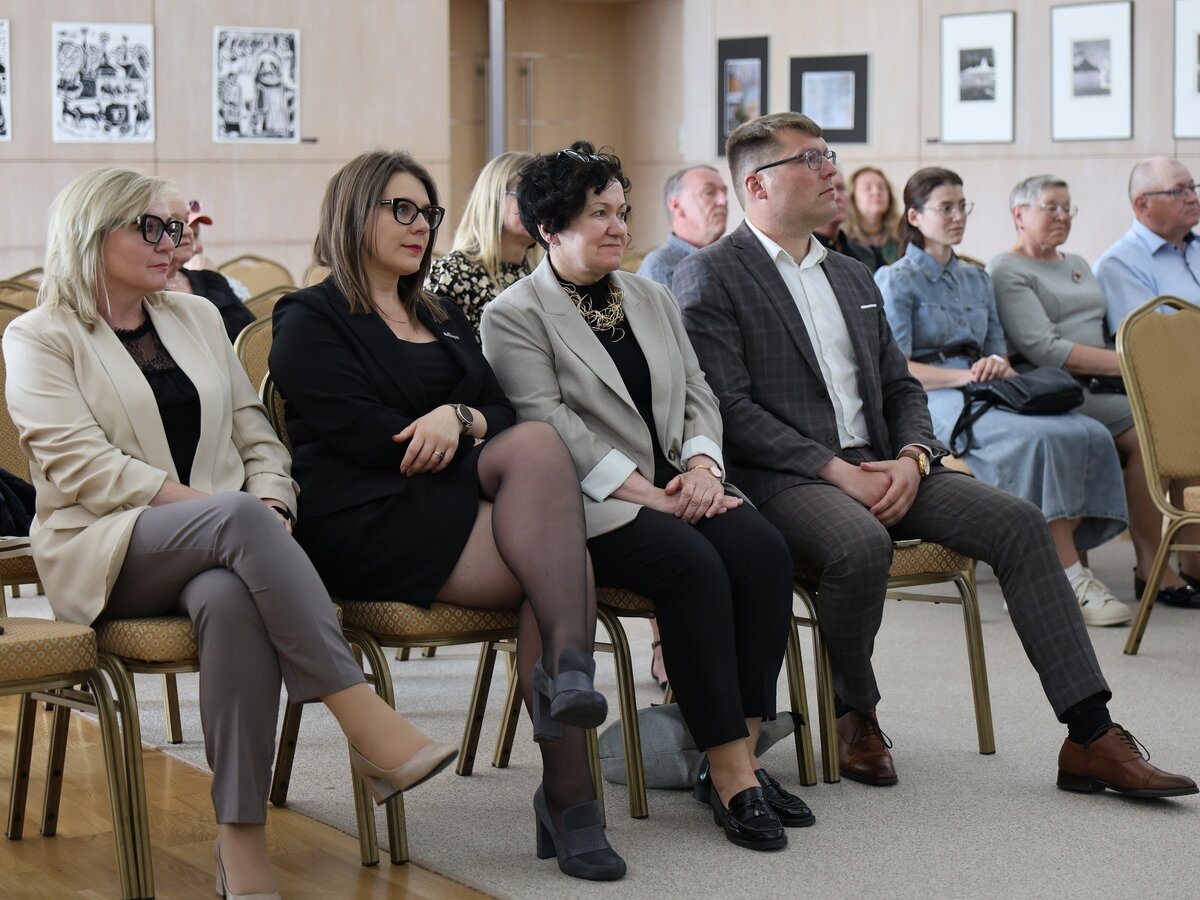 Sūduvos menas, kuriame telpa visas krašto charakteris – Dailės galerijoje atidaryta jubiliejinė...