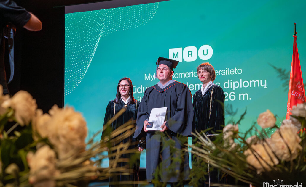 192 MRU Sūduvos akademijos absolventai žengia į naują gyvenimo etapą