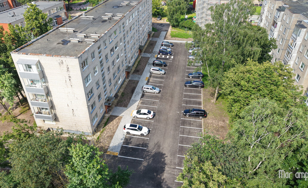 Draugystės g. 21 – daugiau vietos automobiliams ir patogesnė aplinka gyventojams