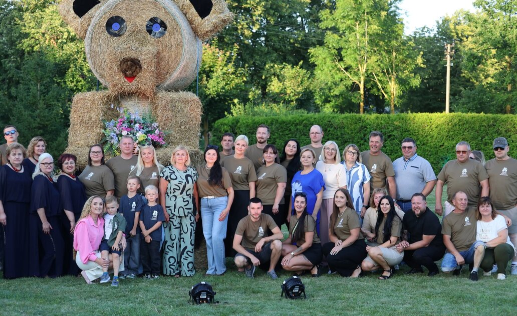 Meškučiai susibūrė į vasaros šventę