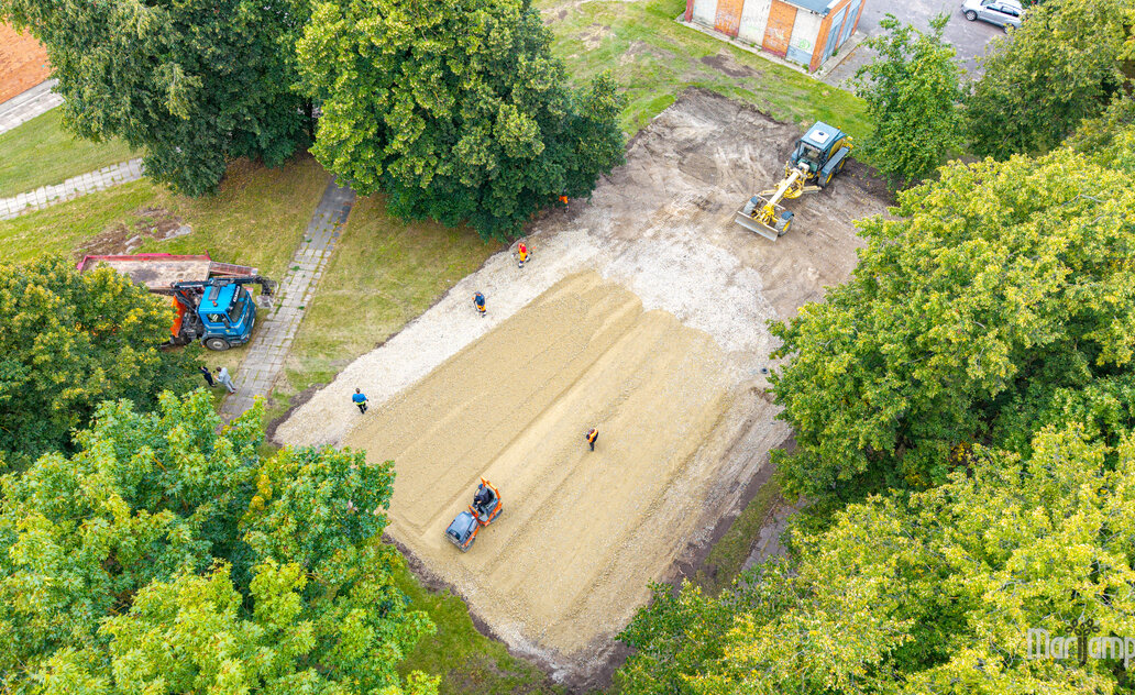 R. Juknevičiaus gatvėje atgimsta krepšinio aikštelė