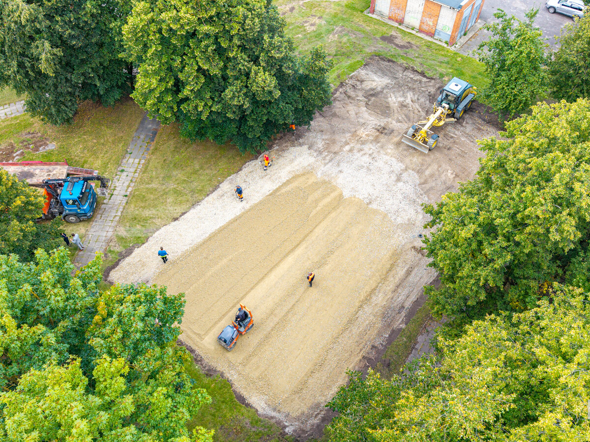 R. Juknevičiaus gatvėje atgimsta krepšinio aikštelė