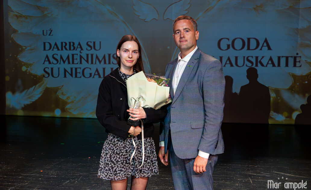 Socialinių darbuotojų profesinę šventę papuošė „Gerumo angelų“ apdovanojimai