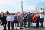 Lenkijos Konstitucinio Tribunolo delegacija ir Lietuvos Konstitucinio Teismo bei savivaldybės atstovai J. Basanavičiaus aikštėje
